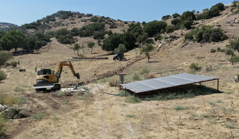 Büyükşehirden Çine Bedirler’de 1350 metrelik su hattı mesaisi