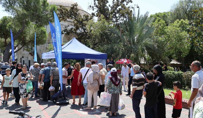 Büyükşehir’den Aydın’ın dört bir yanında kandil hayrı