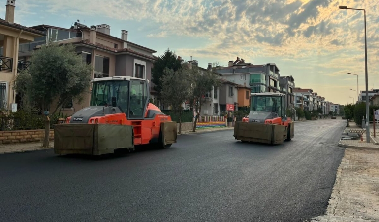 Büyükşehirin 17 ilçedeki eş zamanlı yol çalışmaları sürüyor