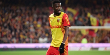 Galatasaray-Ganali-Orta-Saha-Salis-Abdul-Samed-Icin-Dugmeye-Basti-featured