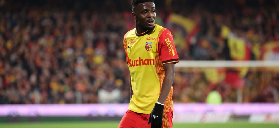 Galatasaray-Ganali-Orta-Saha-Salis-Abdul-Samed-Icin-Dugmeye-Basti-featured