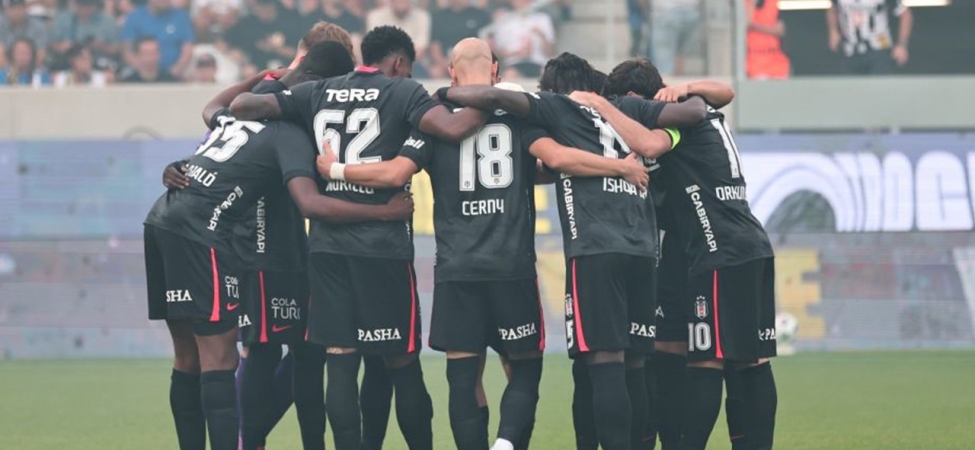Hradec-Kralove-Besiktas-Maci-Sonrasi-Yazar-Analizleri-featured