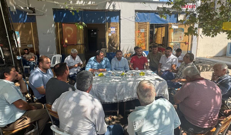 AK Parti Nazilli yeni yönetimiyle sahaya indi, üyelerini onore etti