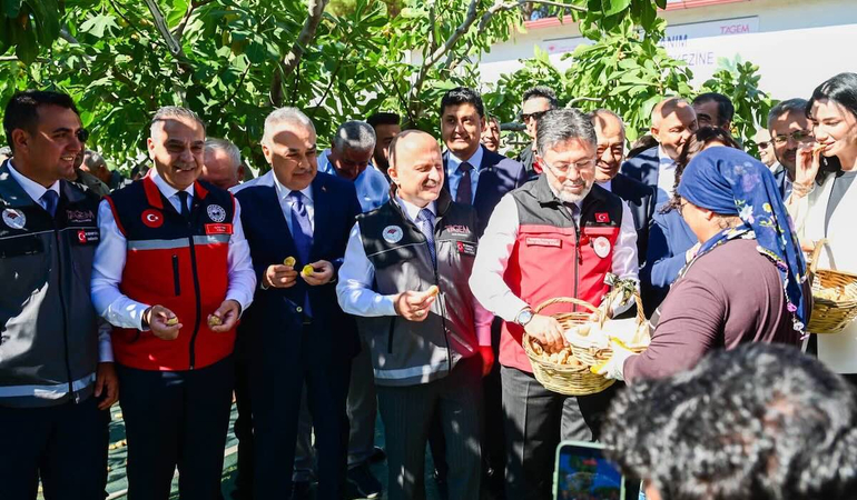 Bakan İbrahim Yumaklı: “Kuru incirde dünya lideri Aydın”