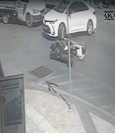 Otomobil ile motosiklet çarpıştı: 1 yaralı