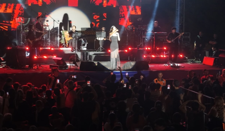 ‘Kurtuluş Konserleri’ tüm hızıyla sürüyor: Sıra İğrek ve Poizi’de