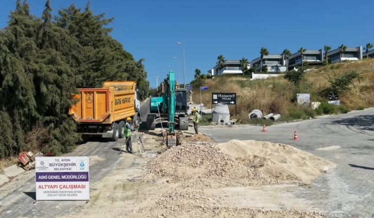 Büyükşehirden Kuşadası’na 3 kilometrelik yeni altyapı hattı