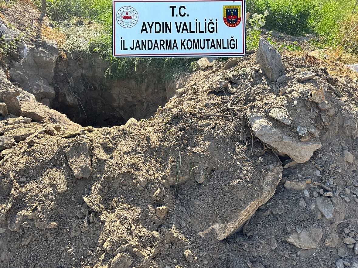 SÖKE’DE İZİNSİZ KAZI YAPAN 5 ŞÜPHELİ SUÇÜSTÜ YAKALANDI